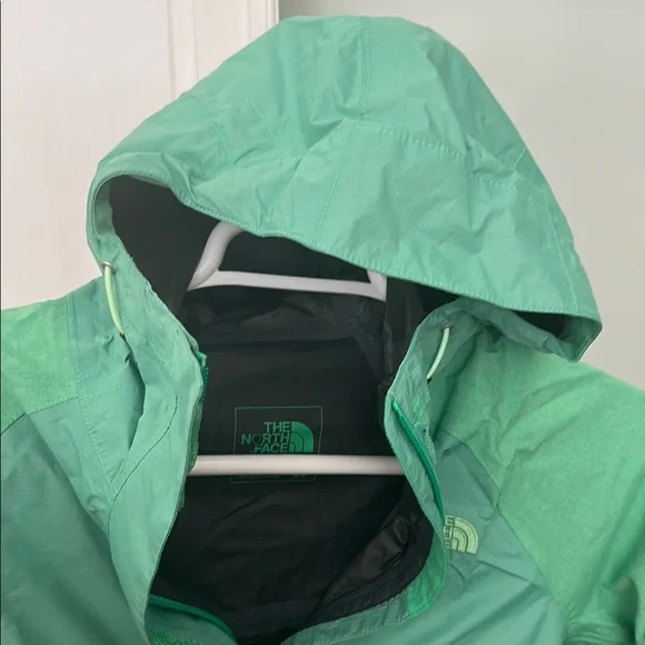 THE NORTH FACE | Two-Toned Mint Green Women's Windbreaker Size S - Picture 2 of 12